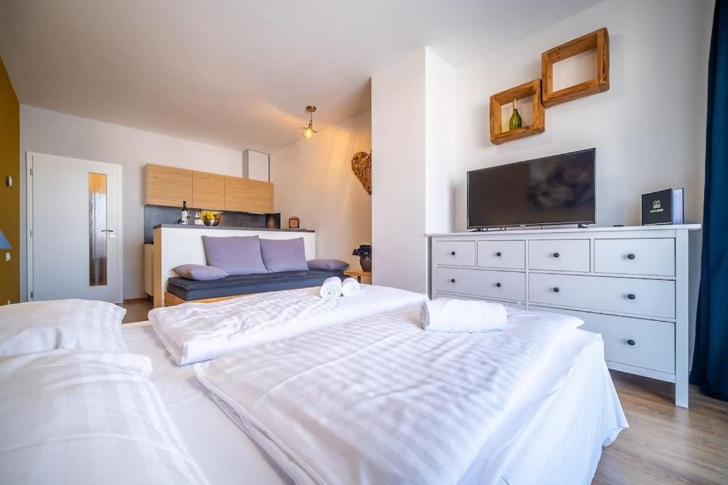 Private Cozy And Quiet Apartment Lipno nad Vltavou Exterior foto
